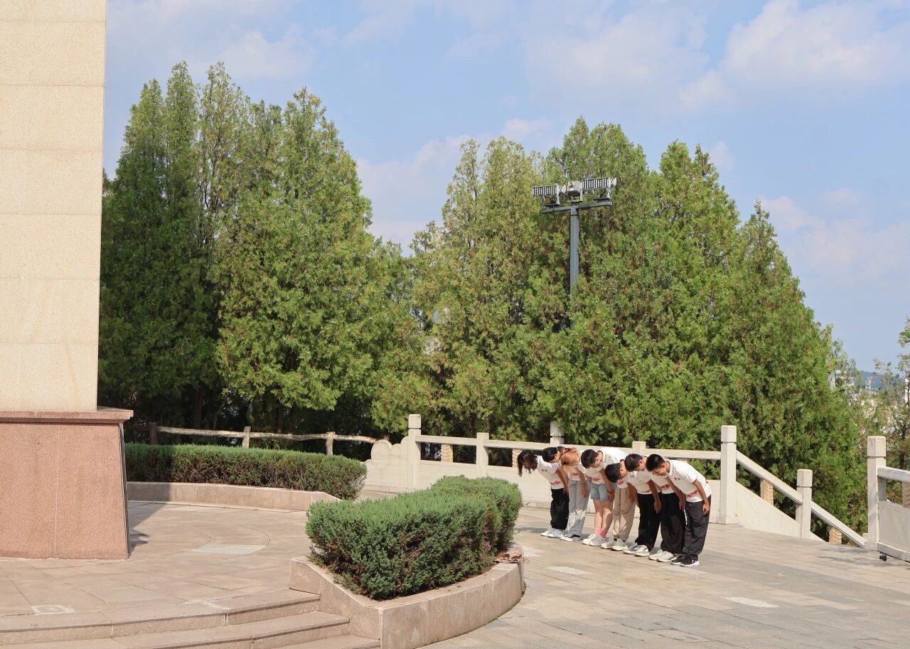 微信图片_2025-09-11_213522_418.jpg