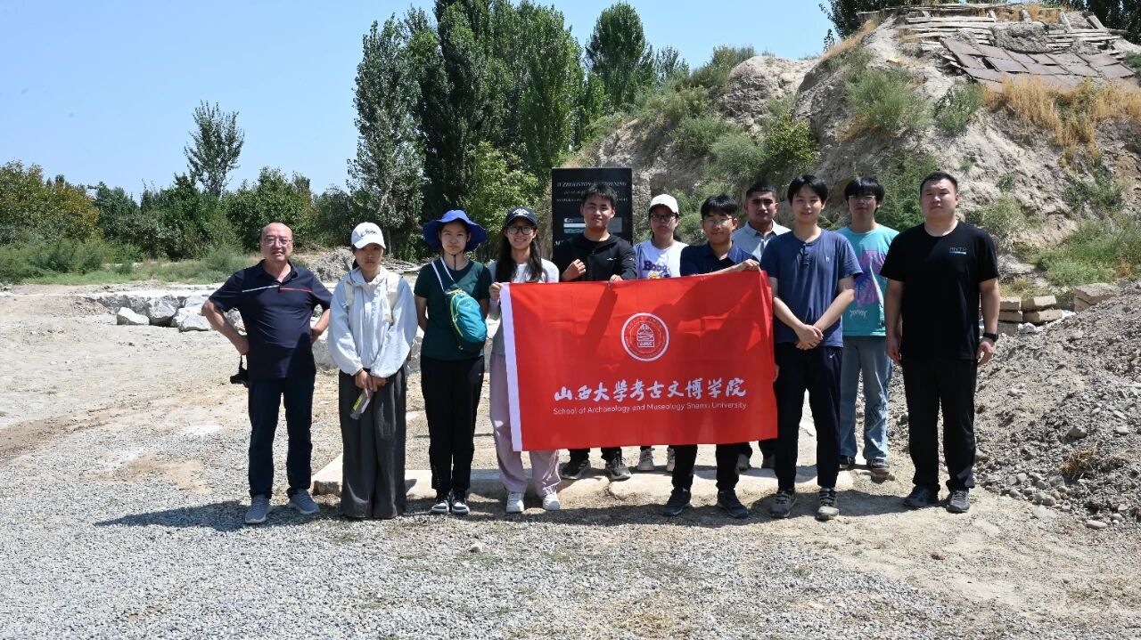 微信图片_2025-10-13_213439_933.jpg